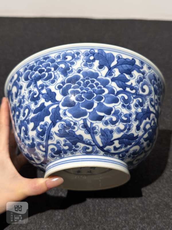清康熙 青花缠枝牡丹纹碗 - 图2